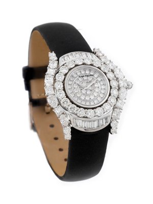 Ladies watch with white diamonds